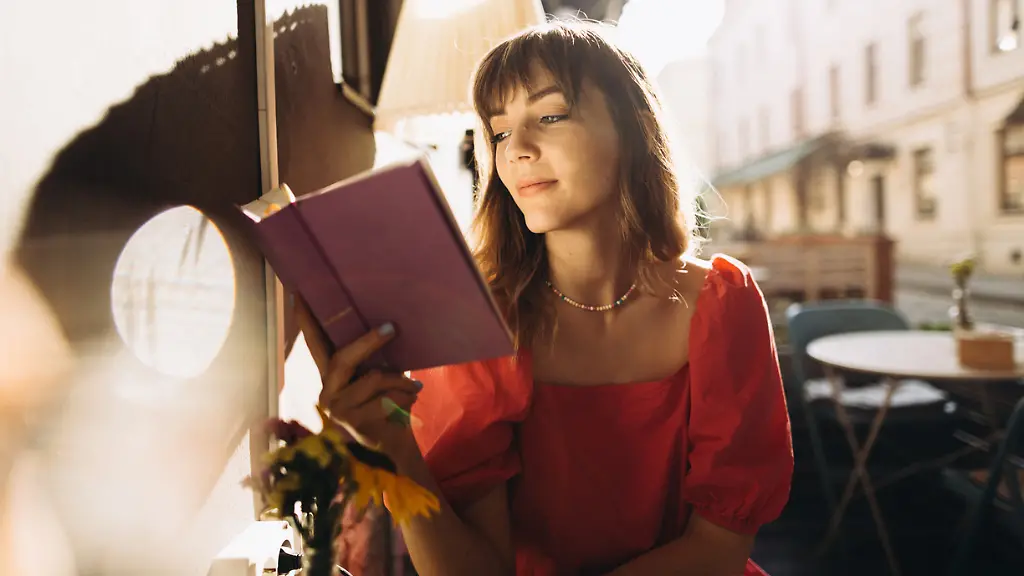 Lese-Tipp-gefaellig-Diese-zehn-Buecher-haben-es-in-Thalias-Top-100-Liste-geschafft