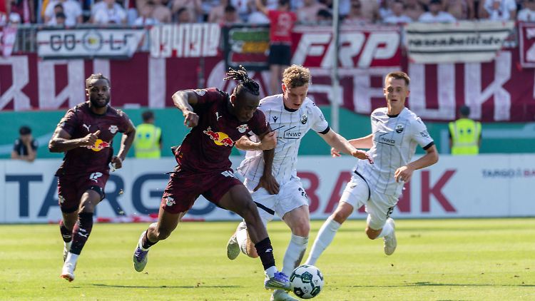 RB Leipzig erlebte einen stressigen Pflichtspielauftakt.