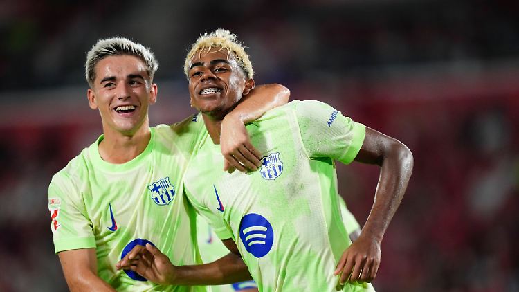 Barcelonas Superstar Lamine Yamal setzte den Schlusspunkt unter eine wüste Partie.
