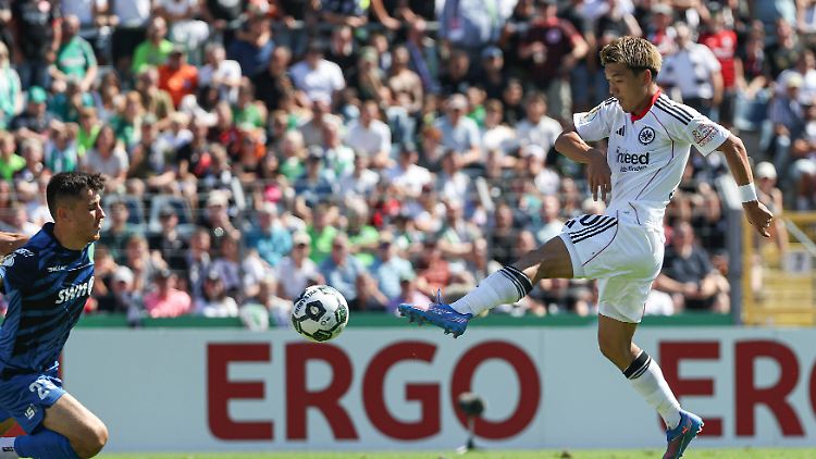 Ritsu Doan erzielte direkt seine ersten beiden Pflichtspieltore für Eintracht Frankfurt.