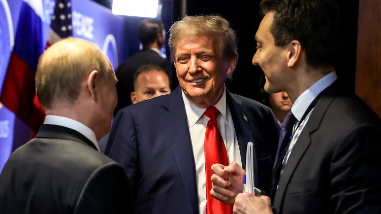 Trump und Putin bei ihrem Treffen am Freitag in Alaska. 