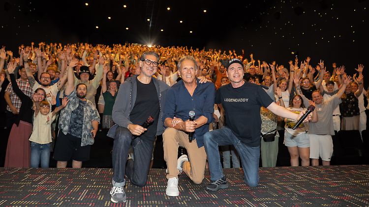 Die Hauptdarsteller Rick Kavanian (l), Christian Tramitz und Michael Bully Herbig (r) ziehen immer noch viele Leute in die Kinos. 