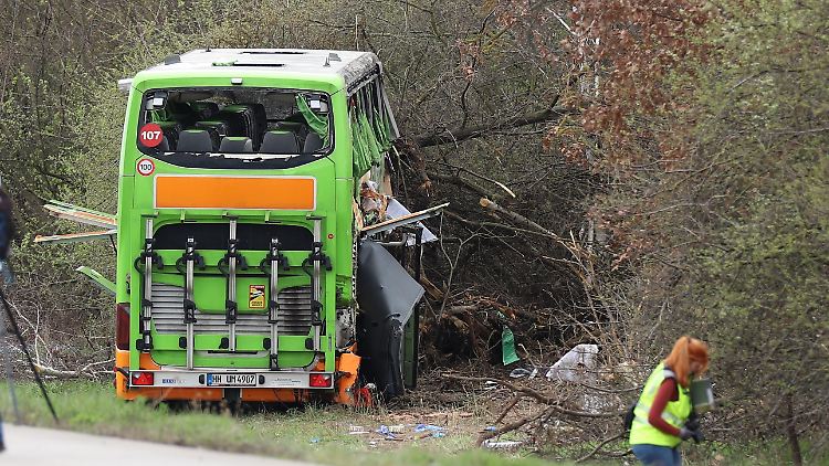 Der Bus wies den Ermittlungen zufolge keine Mängel auf. 