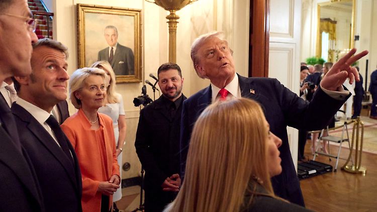 Mit geballter diplomatischer Kraft im Weißen Haus: die Europäer waren am Montag zu Gast bei US-Präsident Donald Trump.