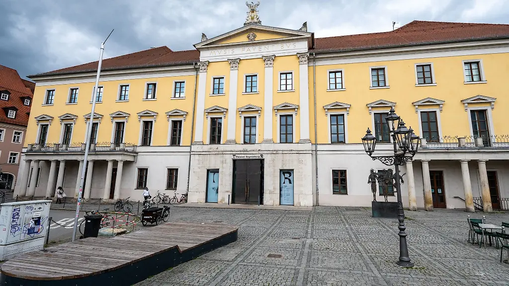 Das-Theater-Regensburg-am-Bismarckplatz