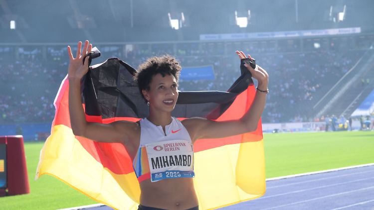 Wenn Malaika Mihambo auch bei der WM im September jubeln möchte, muss sie nachweisen, tatsächlich eine Frau zu sein.