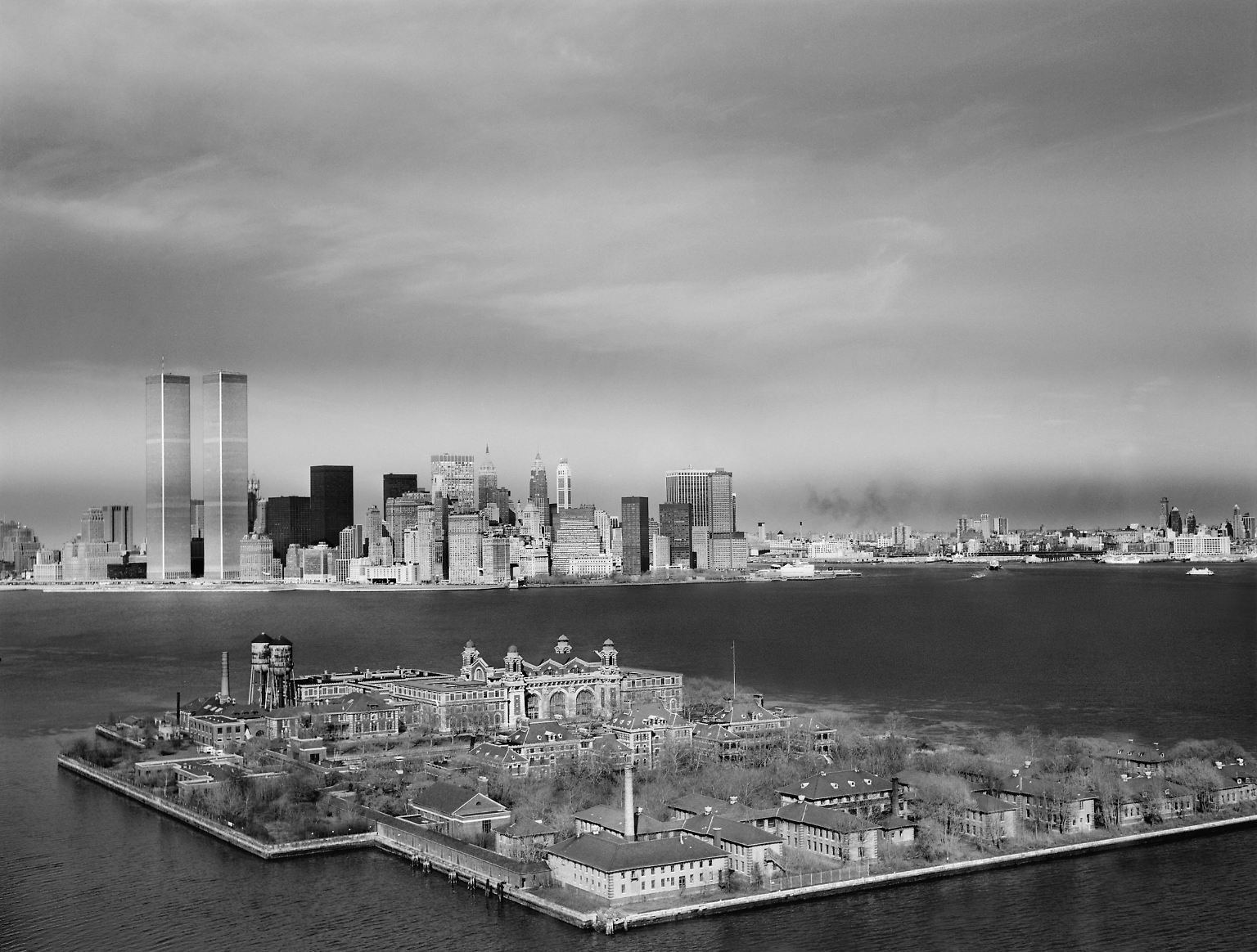 Für rund zwölf Millionen Menschen war diese Insel das erste Stück US-amerikanischer Boden, das sie betraten: ...
