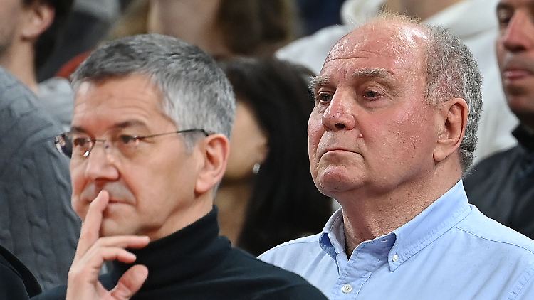 "Wir sind vorsichtige Kaufleute", sagte Bayern-Präsident Herbert Hainer.