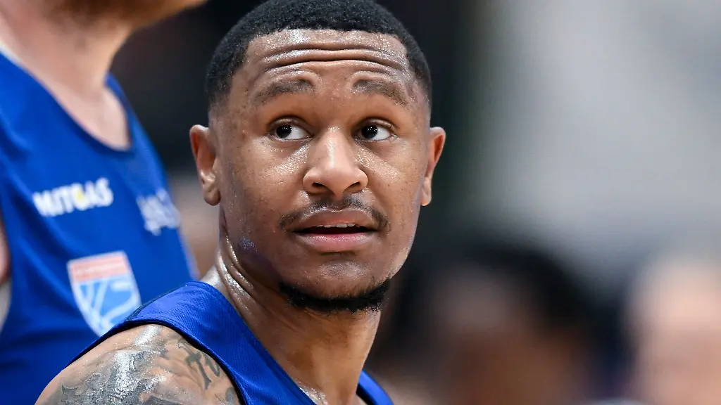 Weissenfels-Charles-Callison-reagiert-nach-einem-Spiel