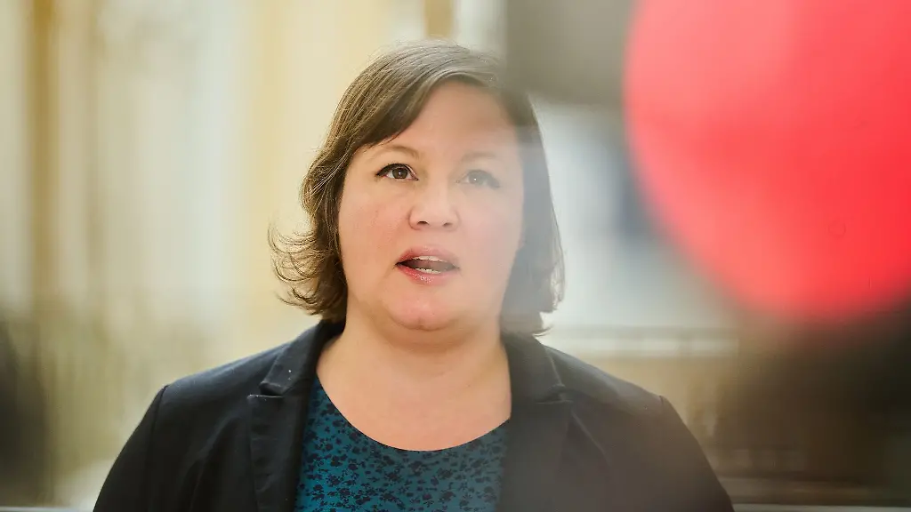 Antje-Kapek-ehemalige-Vorsitzende-der-Fraktion-Buendnis-90-Die-Gruenen-gibt-bei-ein-Pressestatement