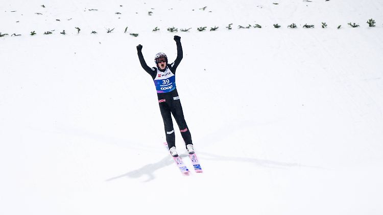 Marius Lindvik darf seinen WM-Titel behalten.