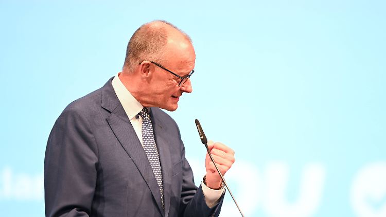 "Lasst uns zusammen zeigen, dass Veränderungen möglich sind, dass Reformen möglich sind", sagte Merz.
