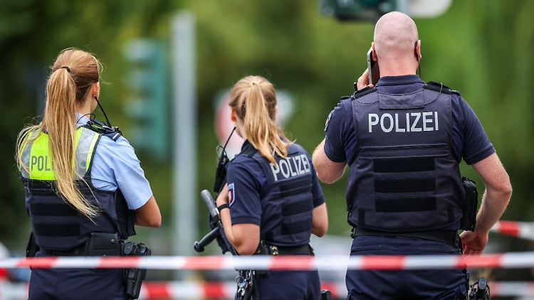 Nach dem Täter fahnden die Ermittler mit Hochdruck.