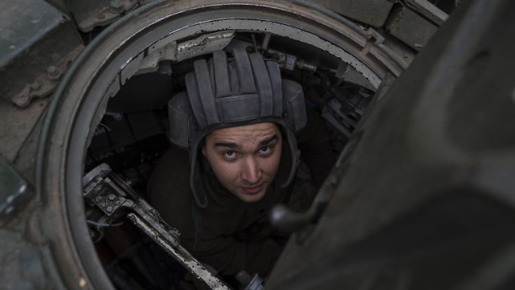 Ein Verlust des Donbass würde die Ukraine in "eine Position bringen, die deutlich weniger verteidigungsfähig ist als die derzeitige Linie", erklärt das ISW.
