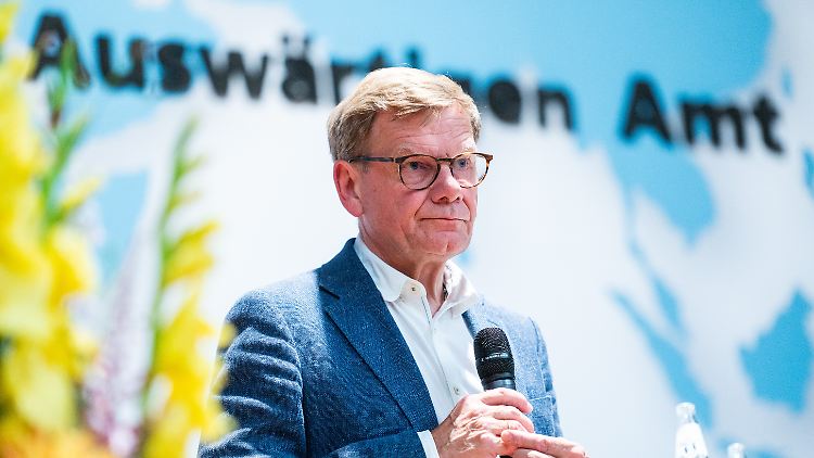 Wadephul selbst wird nicht in seinem Büro in Rendsburg auftauchen.