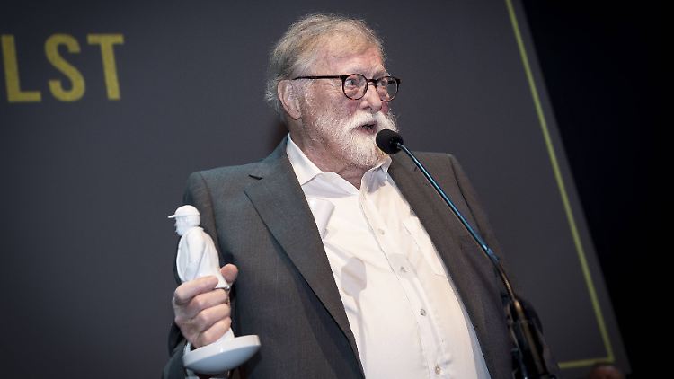 Der Filmemacher Per Holst bei der Verleihung des Filmpreises Robert im Jahr 2019-