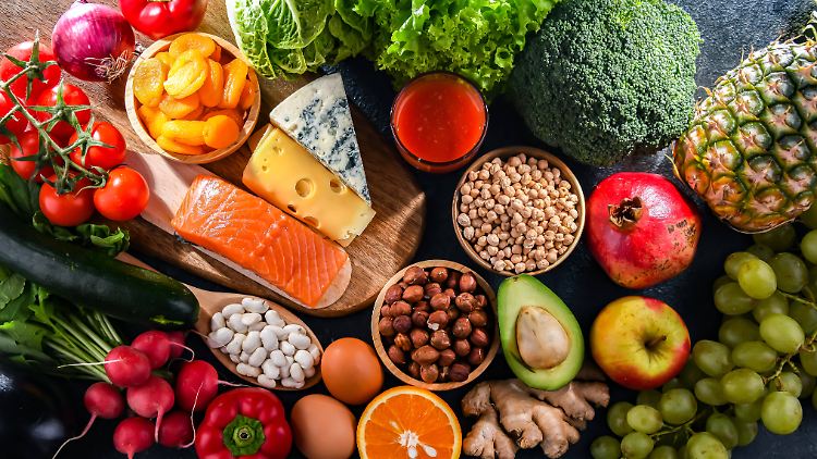 Mediterrane Ernährung stärkt nachweislich das Gehirn - auch bei Alzheimer soll sie laut einer aktuellen Studie vorbeugend helfen.