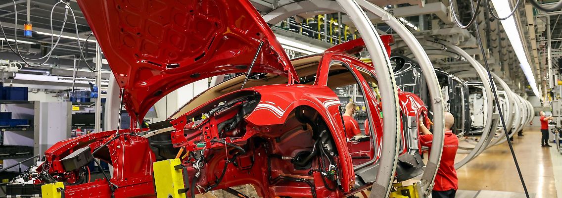 In der Autoindustrie sind die Gewinne stark gesunken. (Archivbild)