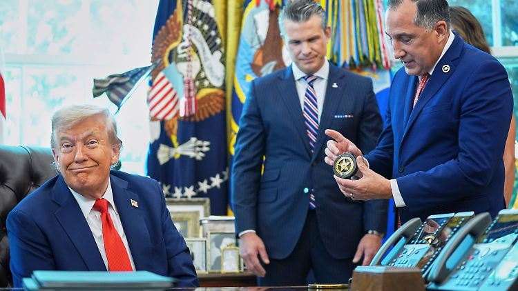 EU und USA streiten sich um den Umgang mit digitalen Diensten.