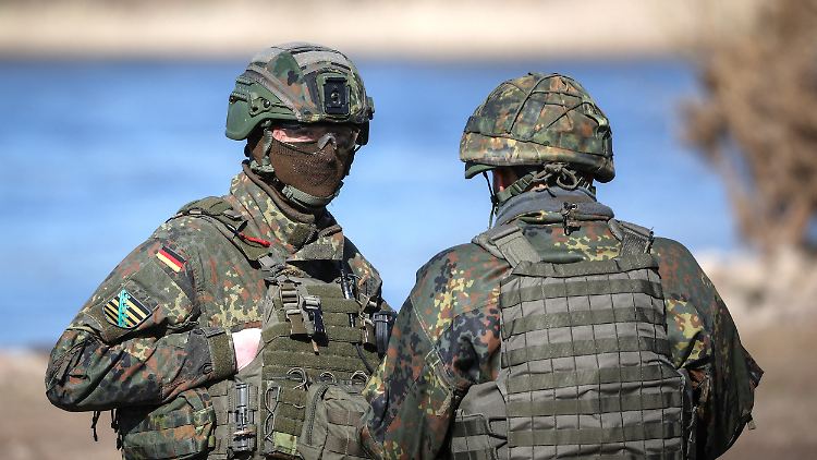 Die Bundeswehr benötigt Tausende neue Soldaten.
