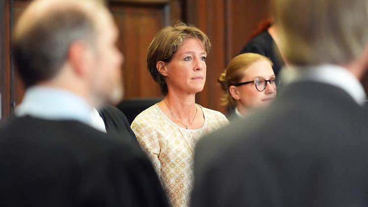 Unternehmerin Block muss sich in Hamburg dem Prozess stellen.