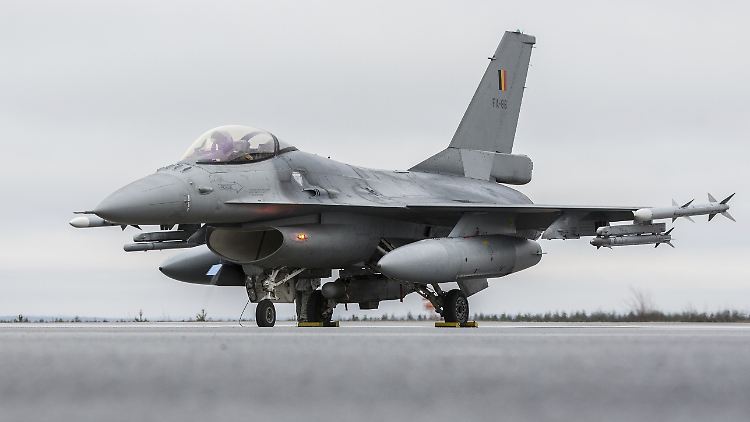 30 Kampfjets der belgischen Luftwaffe soll die Ukraine in den nächsten Jahren erhalten.