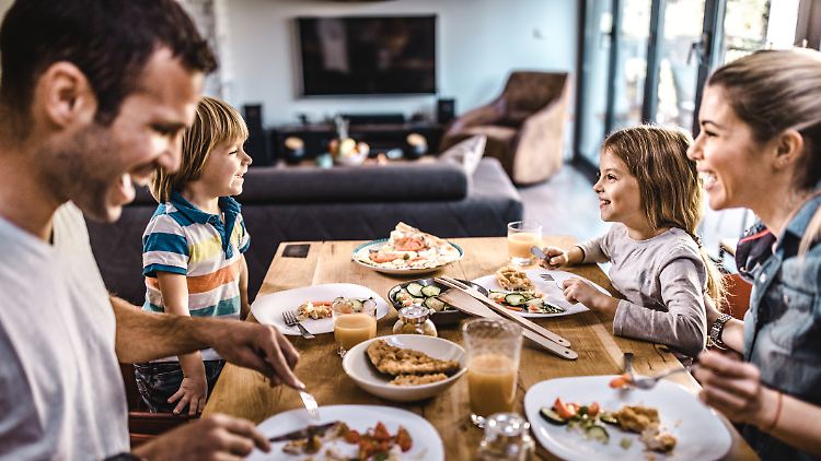 Wie viel Fassungsvermögen braucht ein Airfryer, um eine Familie zu sättigen?