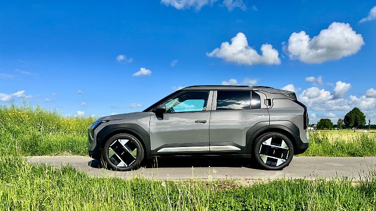 Ein bisschen Trekking-Feeling gefällig? Bietet der EV3 mit seinen burschikos verkleideten Radhäusern.