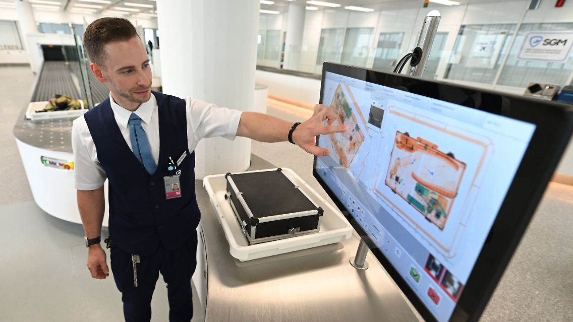 Die Scanner liefern dreidimensionale Ansichten und ermöglichen die schichtweise Durchleuchtung des Gepäckinhalts.