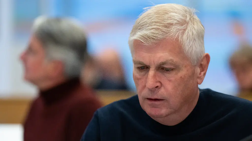 1d44a244b145223a78d01e1b346cc7fb