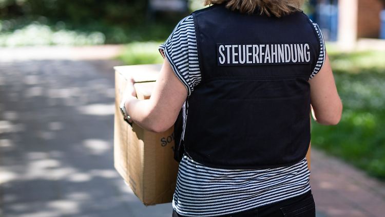 Steuerhinterziehung ist kein Kavaliersdelikt und kann weitreichende Folgen nach sich ziehen.