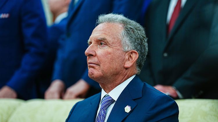 Steve Witkoff ist Donald Trumps Mann für Gespräche mit Russland. Den Ukraine-Sondergesandten der USA, Keith Kellogg, akzeptiert Moskau nicht. Er sei zu Kiew-freundlich.