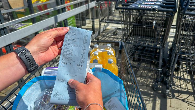 Inflationsbereinigt liegen die Löhne aktuell noch unter dem Niveau von 2019.