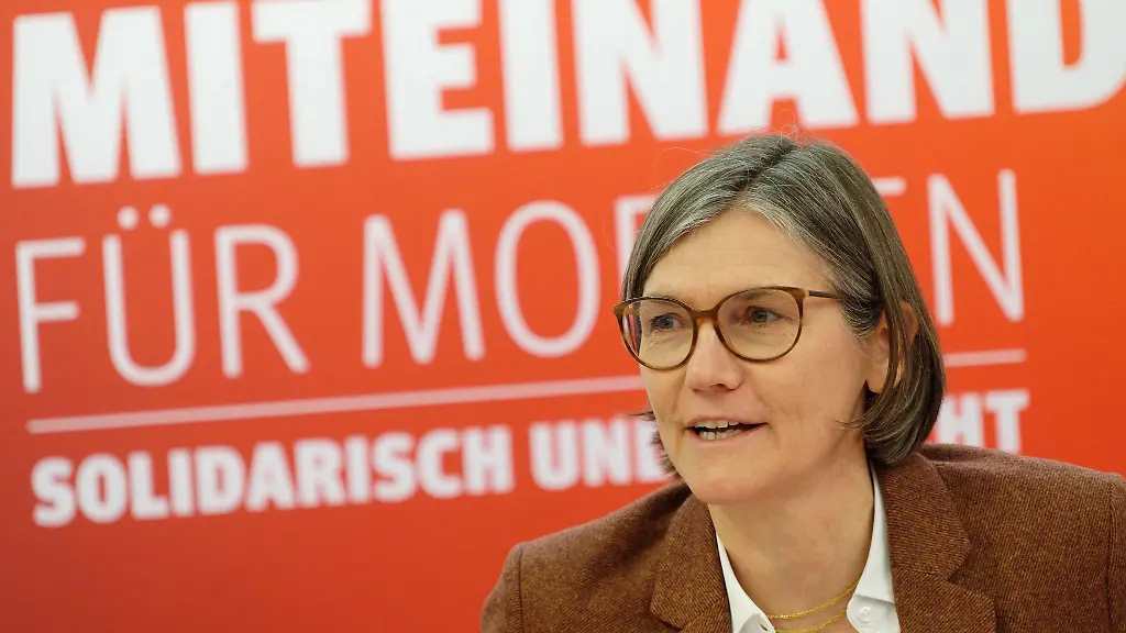 Christiane-Benner-ist-seit-2011-geschaeftsfuehrendes-Mitglied-des-Vorstands-und-seit-2015-Zweite-Vorsitzende-der-IG-Metall