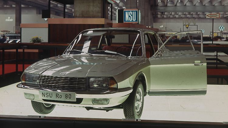 Design rivoluzionario e motore Wankel rivoluzionario: la NSU Ro 80 debuttò all'IAA nel 1967, ma non ebbe successo sul mercato.