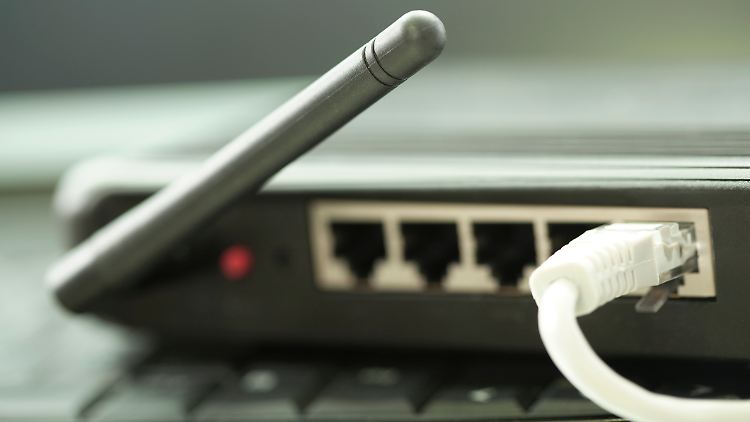 Mit den passenden Hilfsmitteln und Tricks lässt sich das Internet Zuhause deutlich beschleunigen.