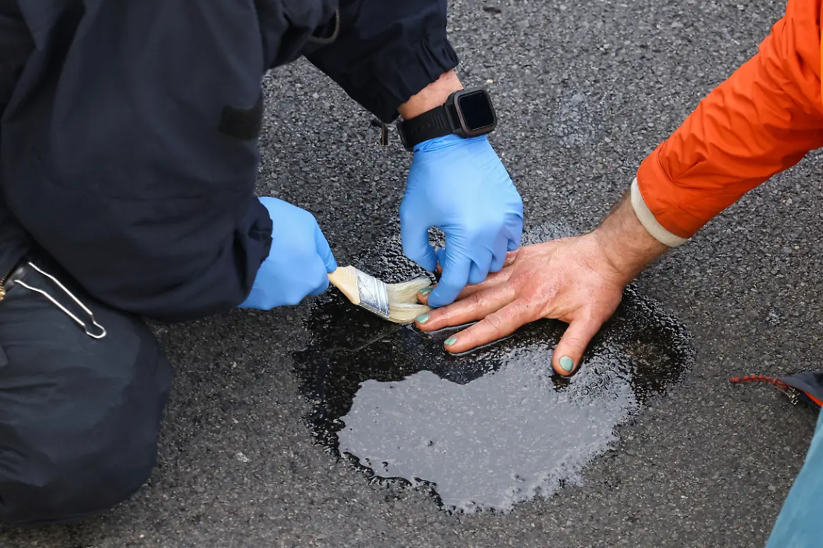 2023-04-24T065701Z-585498527-RC2UK0ABEGEI-RTRMADP-3-CLIMATE-CHANGE-GERMANY-PROTESTS