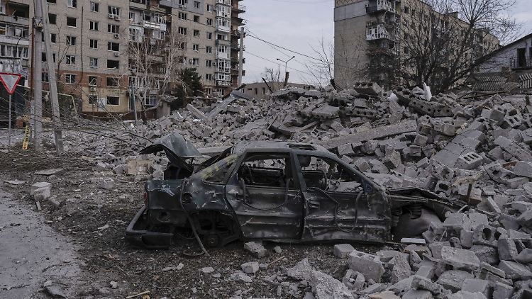 Die Stadt Pokrowsk ist nach monatelangem russischem Beschuss schwer zerstört, wird aber immer noch von ukrainischen Truppen gehalten. (Archivbild)
