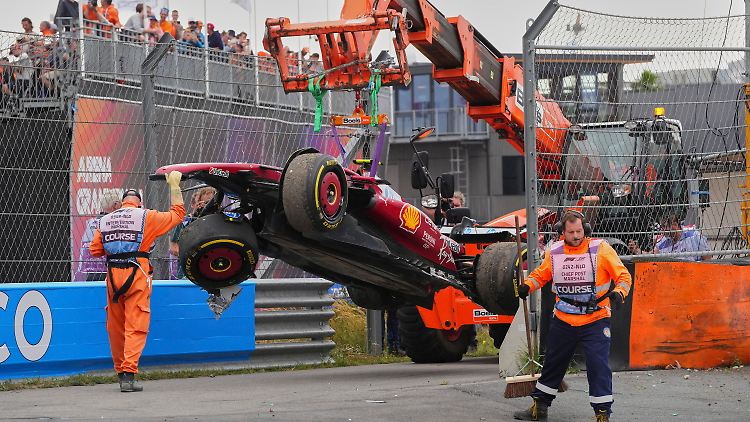 Lewis Hamiltons Rennen endete nicht mit der Zielflagge, sondern am Abschlepphaken.
