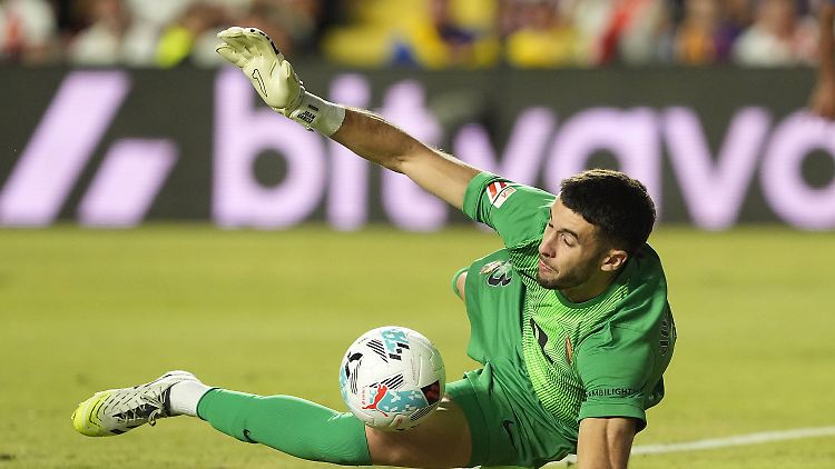 Joan Garcia hat Marc-André ter Stegen verdrängt.