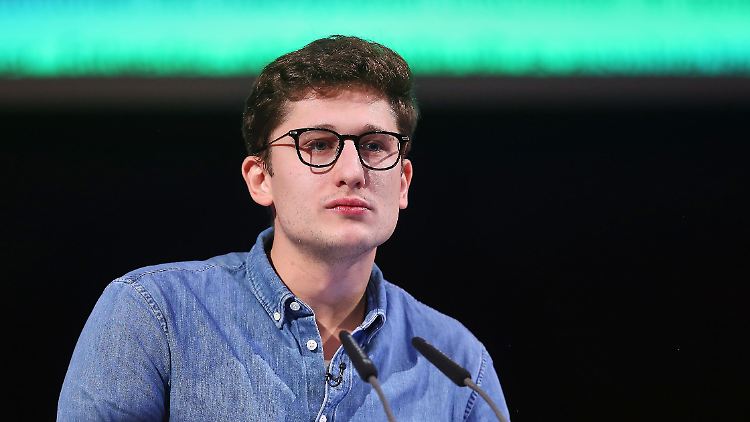 Juso-Chef Philipp Türmer Türmer schielt auf Millliarden-Erben - Kürzungen beim Bürgergeld seien der falsche Weg.