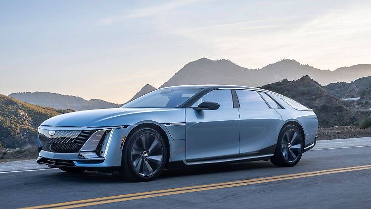 The Cadillac Celestiq with air suspension focuses on comfortable, speedy travel.