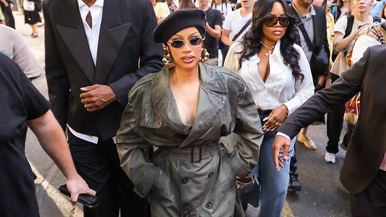 Die Rapperin Cardi B ist für handgreifliche Streite bekannt.