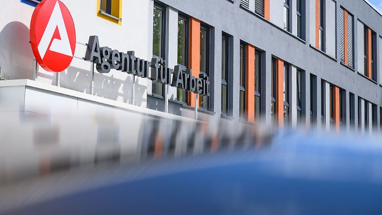 Die rechtzeitige Arbeitsuchendmeldung sichert den Anspruch auf Arbeitslosengeld.