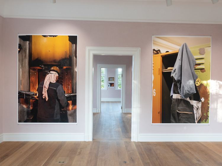 Tillmans Fotos vom Arbeiteralltag im Remscheider Stahl-, Hammer- und Walzwerk sind im Haus Cleff zu sehen.
