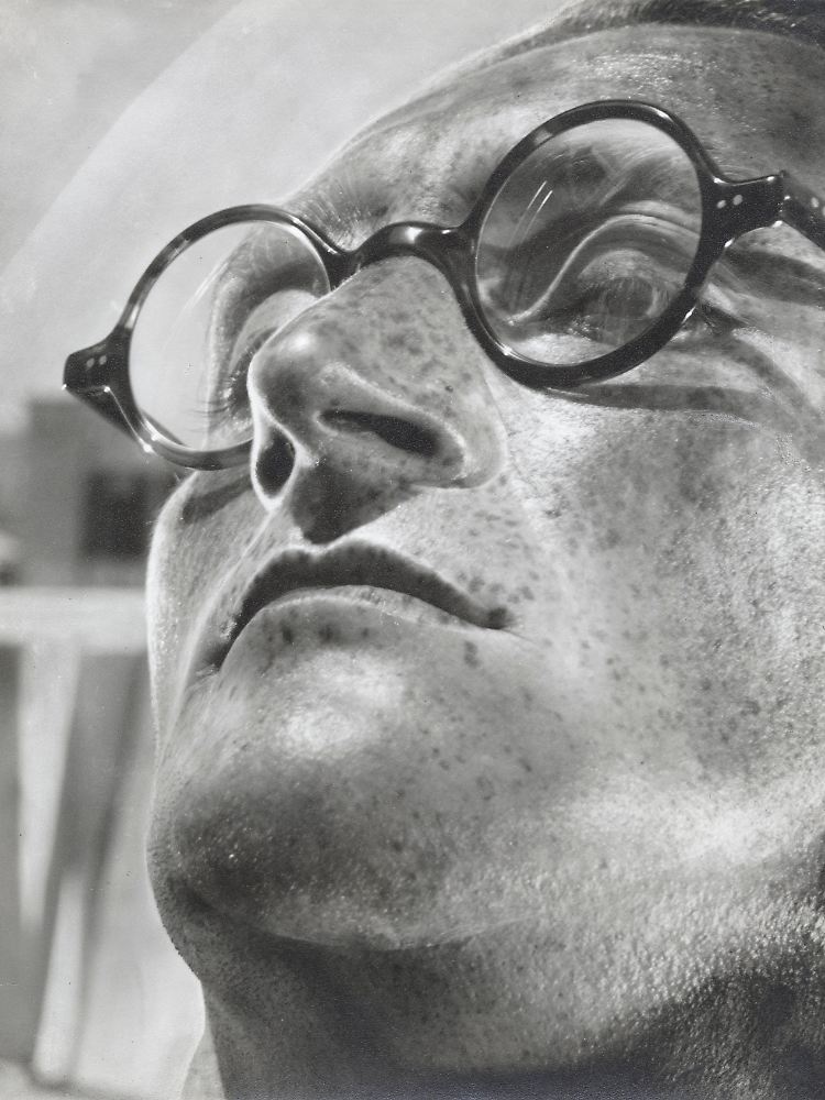 Genau wie hier - Nase. (Helmar Lerski, ohne Titel, ca. 1935)