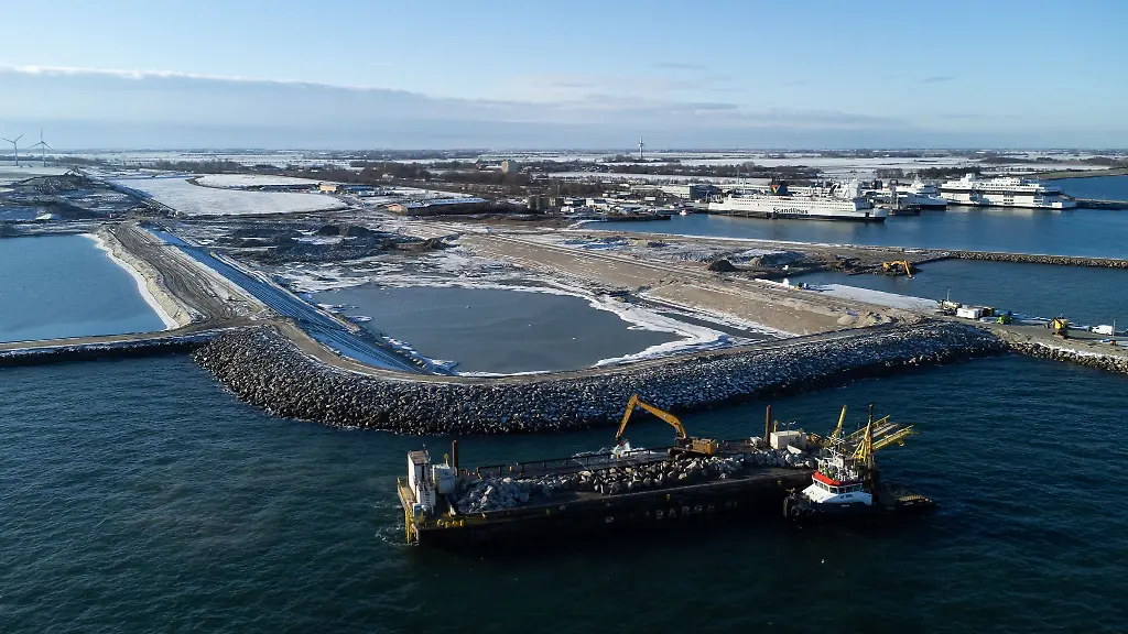 Baugrube-fuer-das-Tunnelportal-zum-Fehmarnbelt-Tunnel