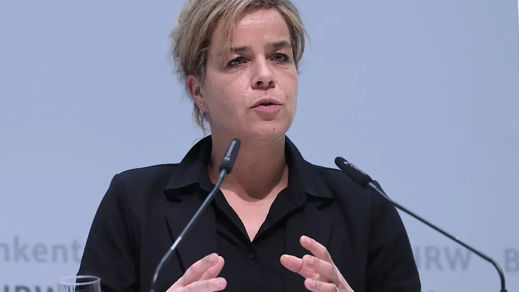 Mona-Neubaur-Wirtschaftsministerin-von-Nordrhein-Westfalen