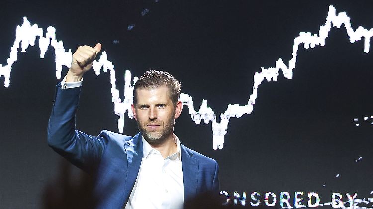 Eric Trump (im Bild) hält mit seinem Bruder Donald Jr. 20 Prozent am Unternehmen.
