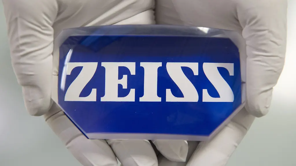 Sternengucker-in-Suedkorea-profitieren-jetzt-von-neuer-Planetariumstechnik-von-Carl-Zeiss-Jena